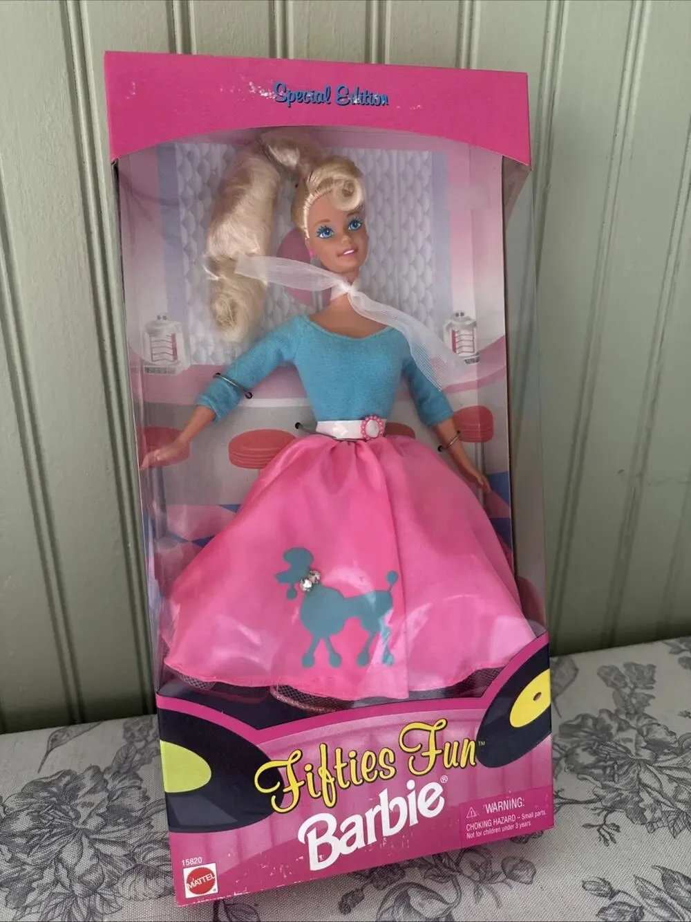 Vtg 1996 Fifties Fun Barbie Doll #15820 Pink 1950's Poodle Skirt NRFB